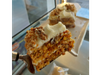 Porcion de torta Carrot cake