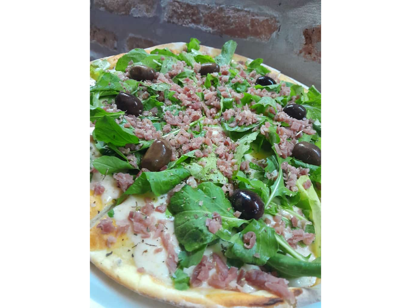 RUCULA Y JAMON CRUDO