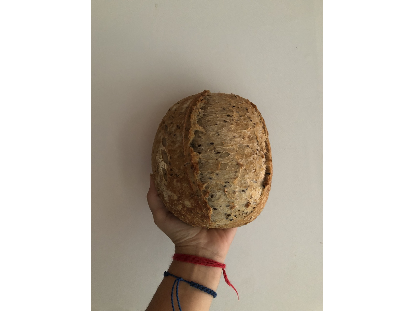 Pan de masa madre semi integral con semillas activadas KOFKE de Micelio - Red Soberana