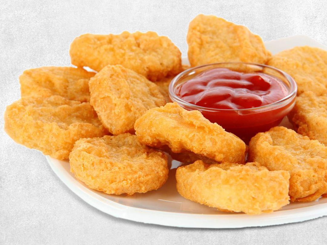 Crocantitos de pollo caseros con papas fritas de Strega Patria