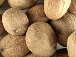 Nuez moscada en grano