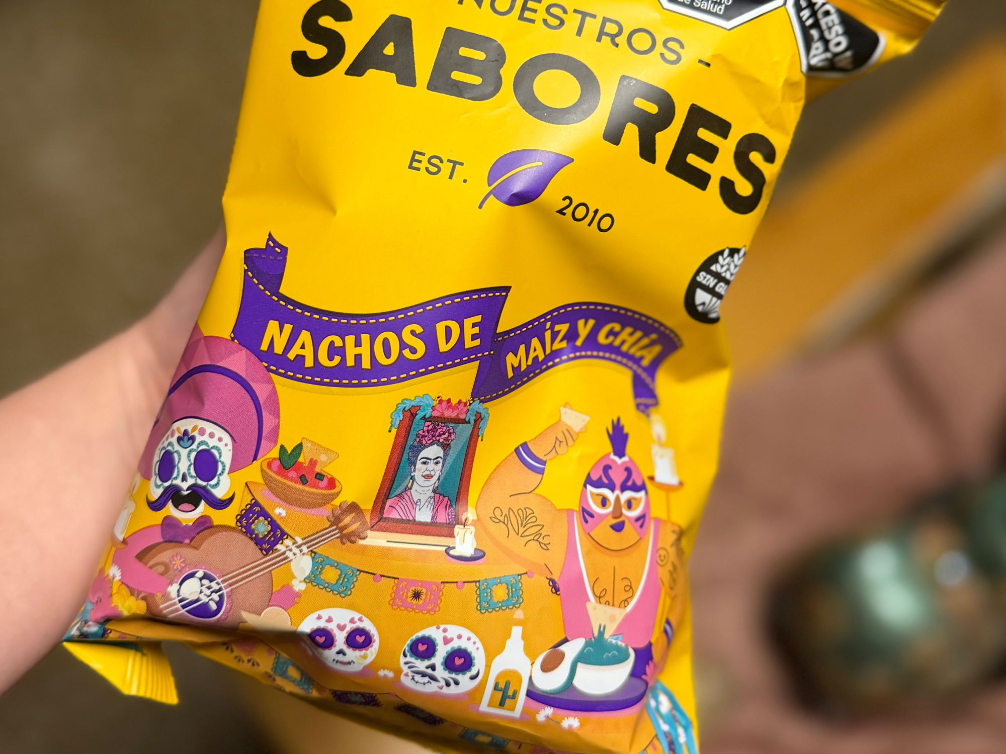 Nachos de maíz y chia