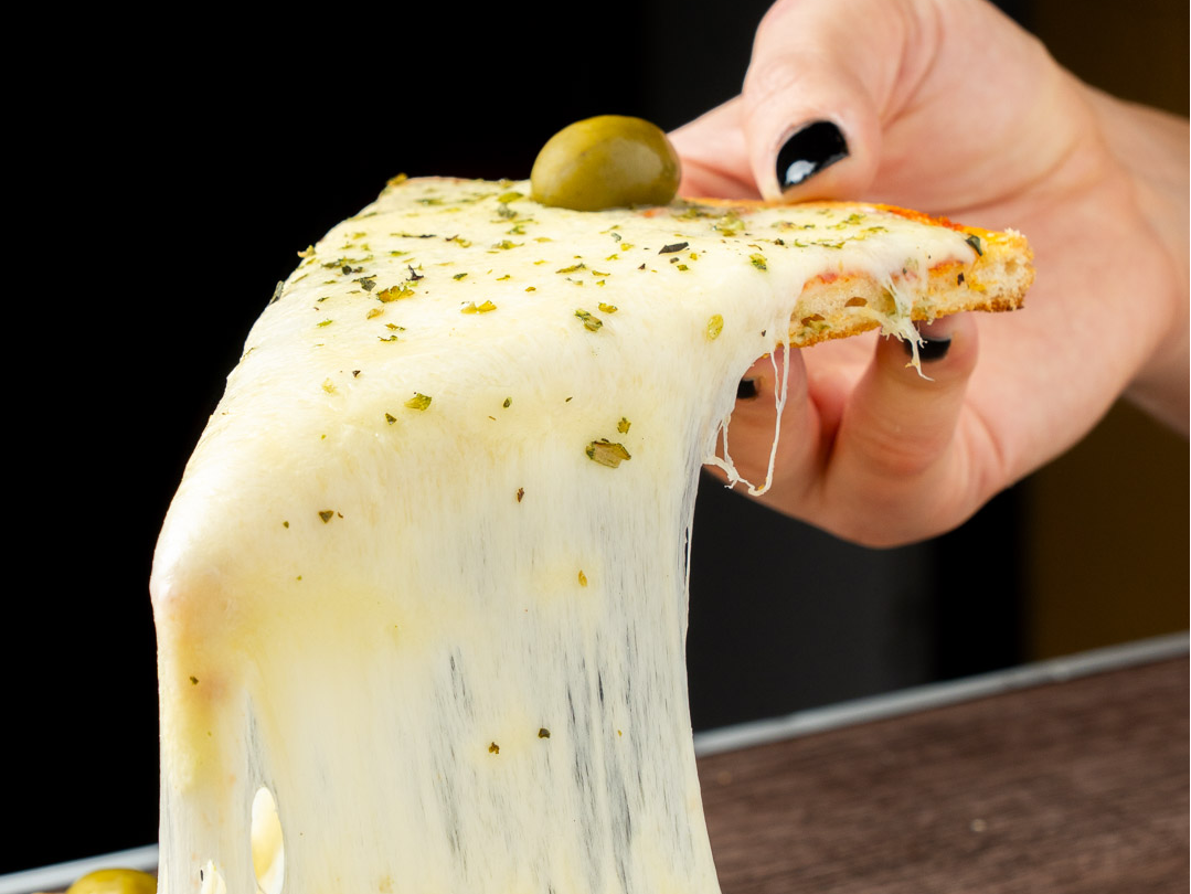 Dos MUZZAS + Bebida GRANDE 1,5 Lts.