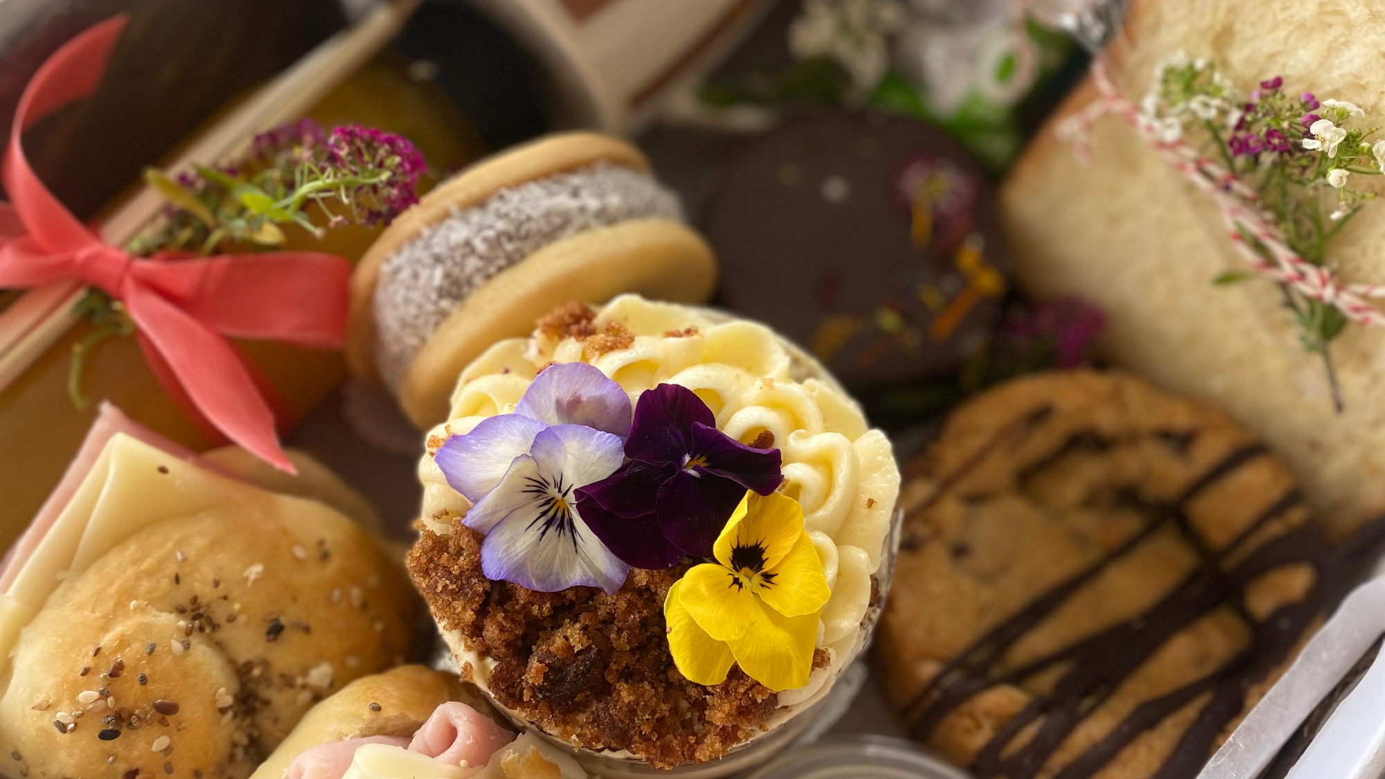 DESAYUNOS, BOX SORPRESA, BENTO CAKES