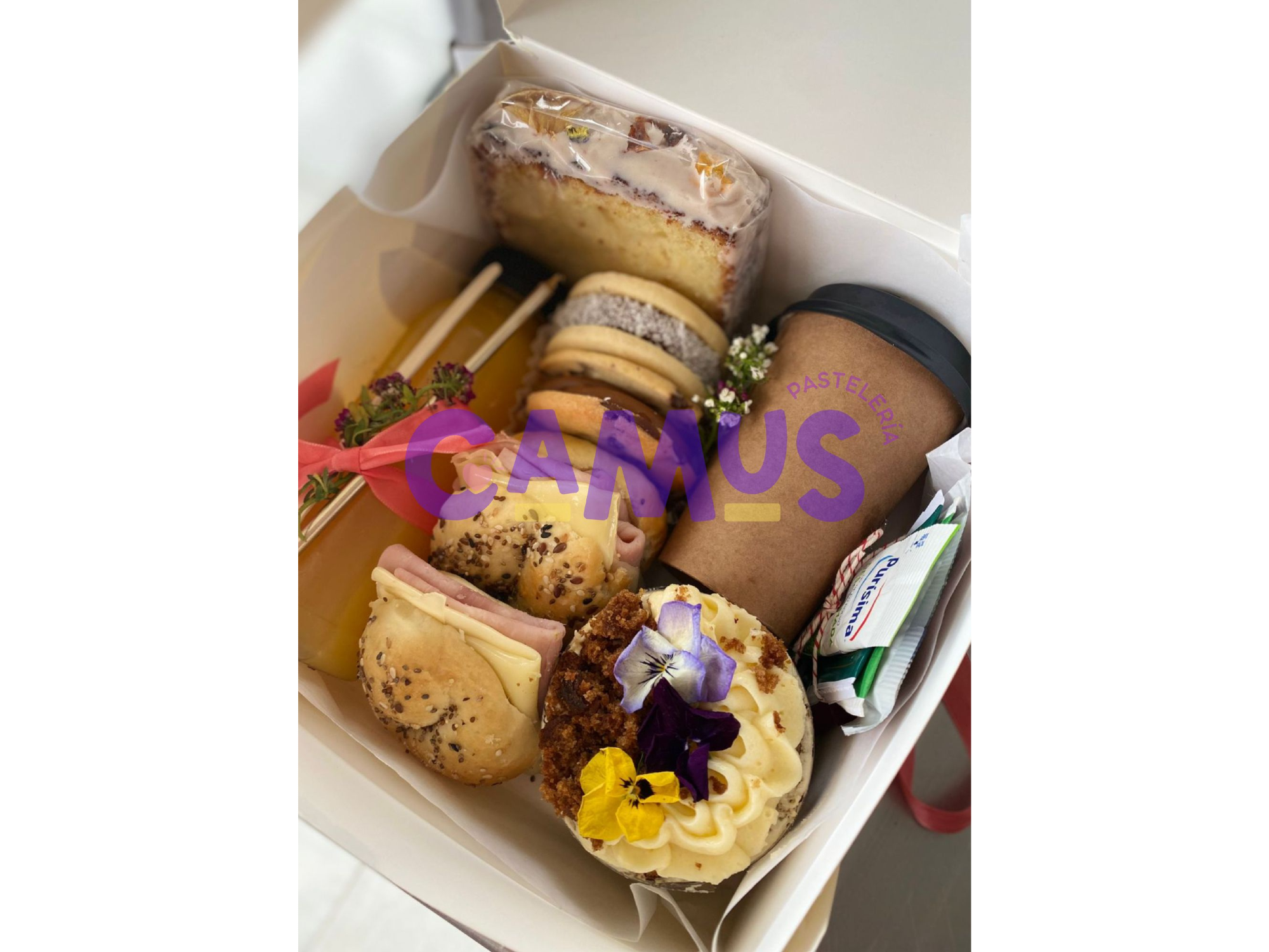 BOX MIMO de CAMUS PASTELERIA