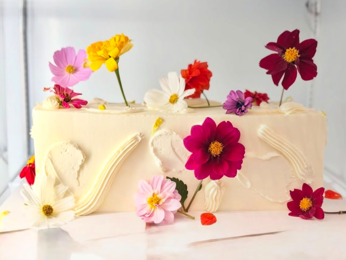 LONG CAKE