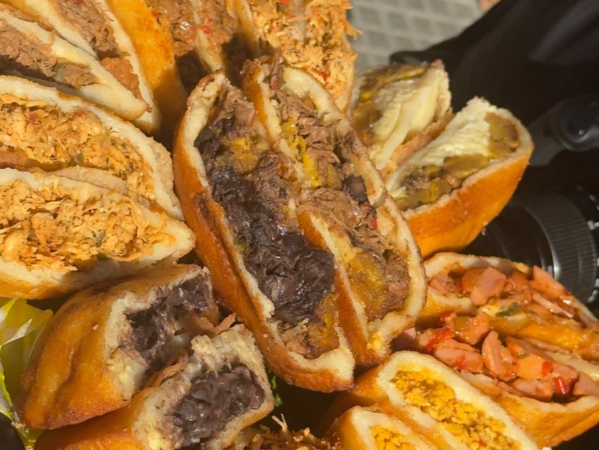 6 Empanadas