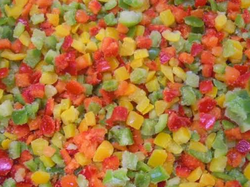 PIMIENTO TRICOLOR EN CUBOS