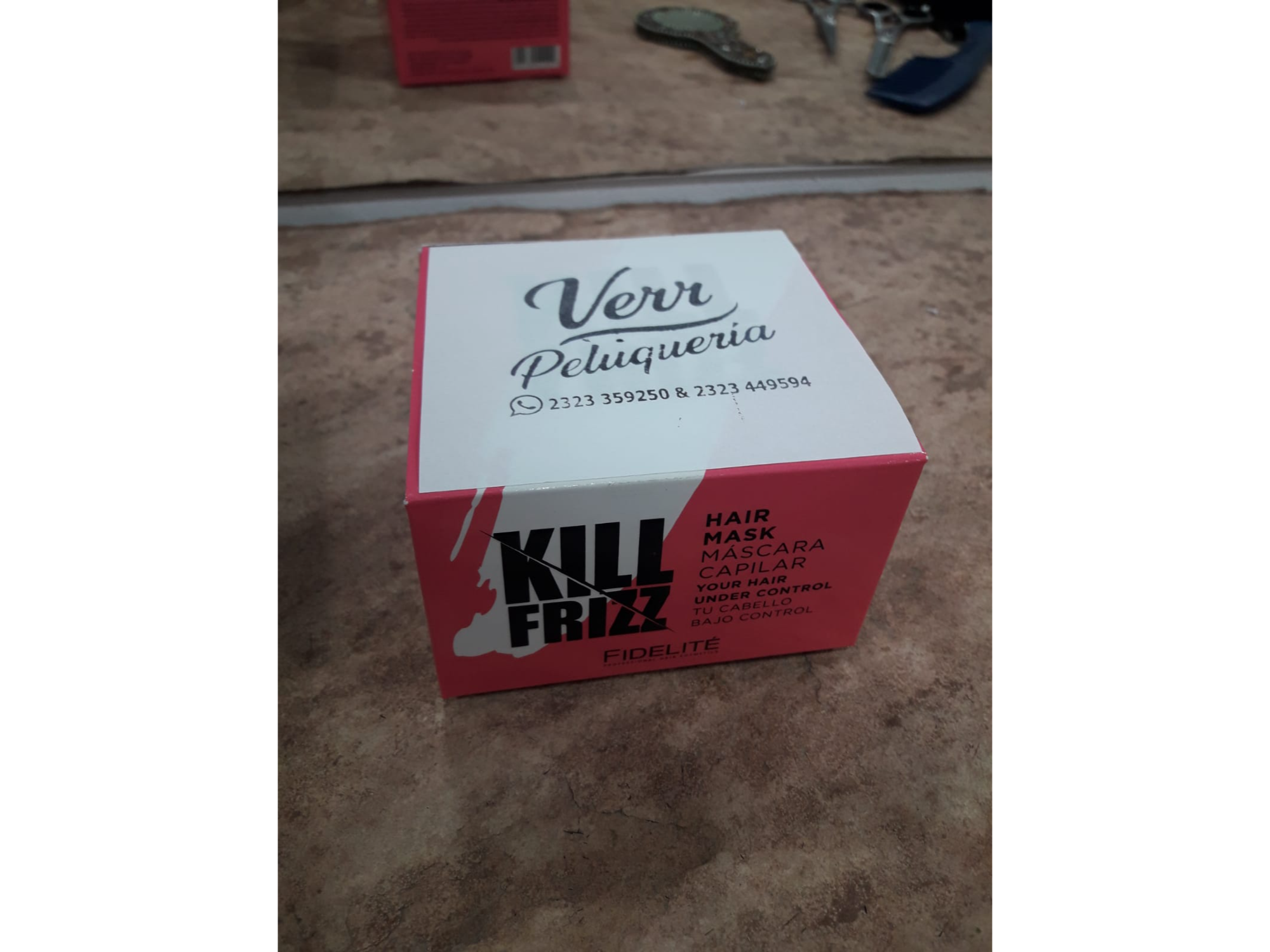 Máscara anti frizz 250gs.