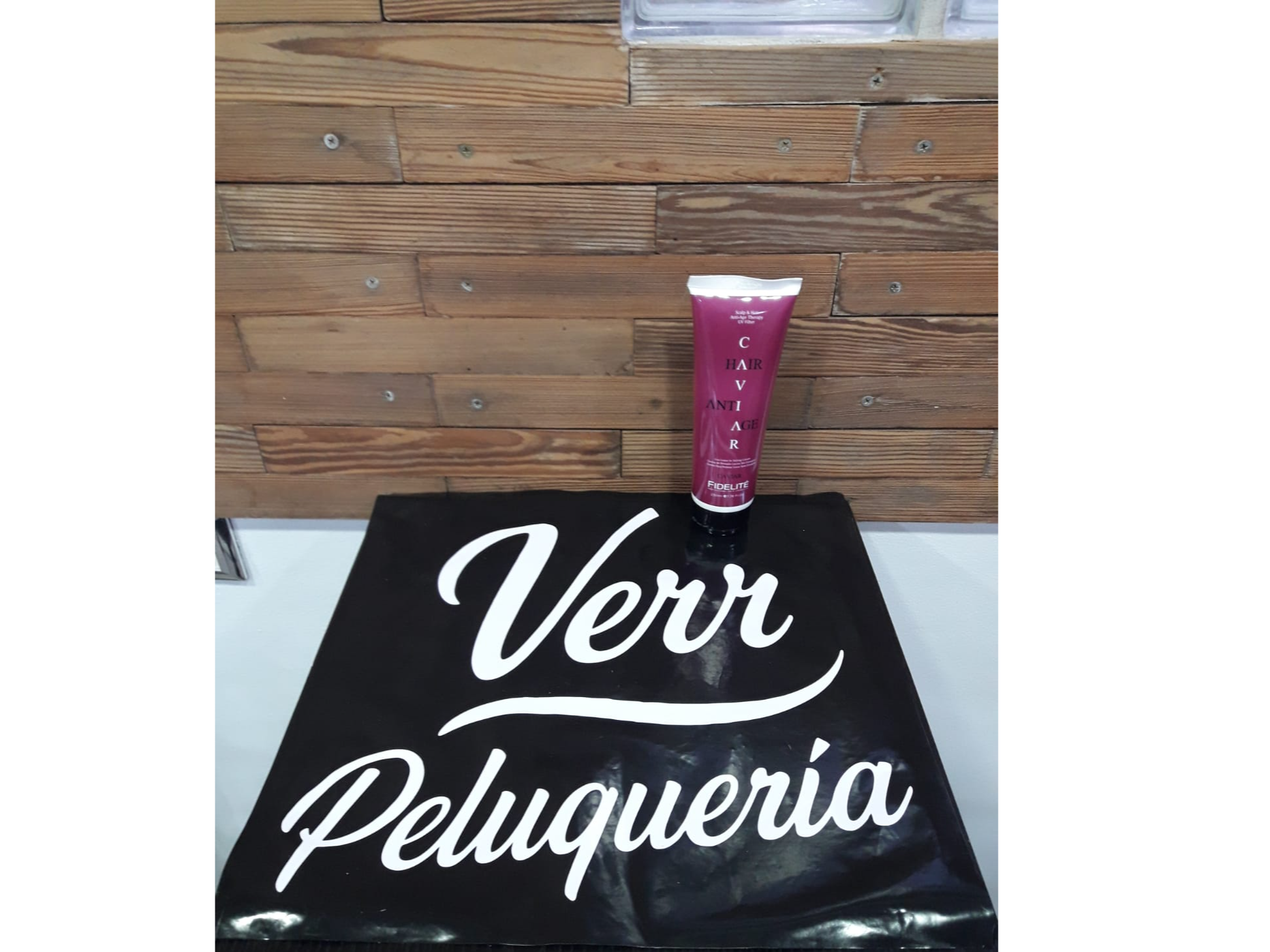 CREMA PARA PEINAR LISO 230gs.