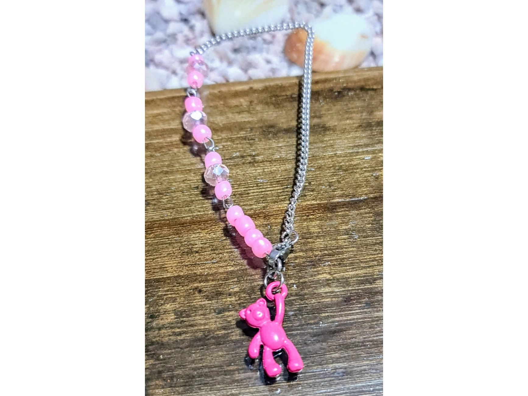 Pulsera rosa con osito