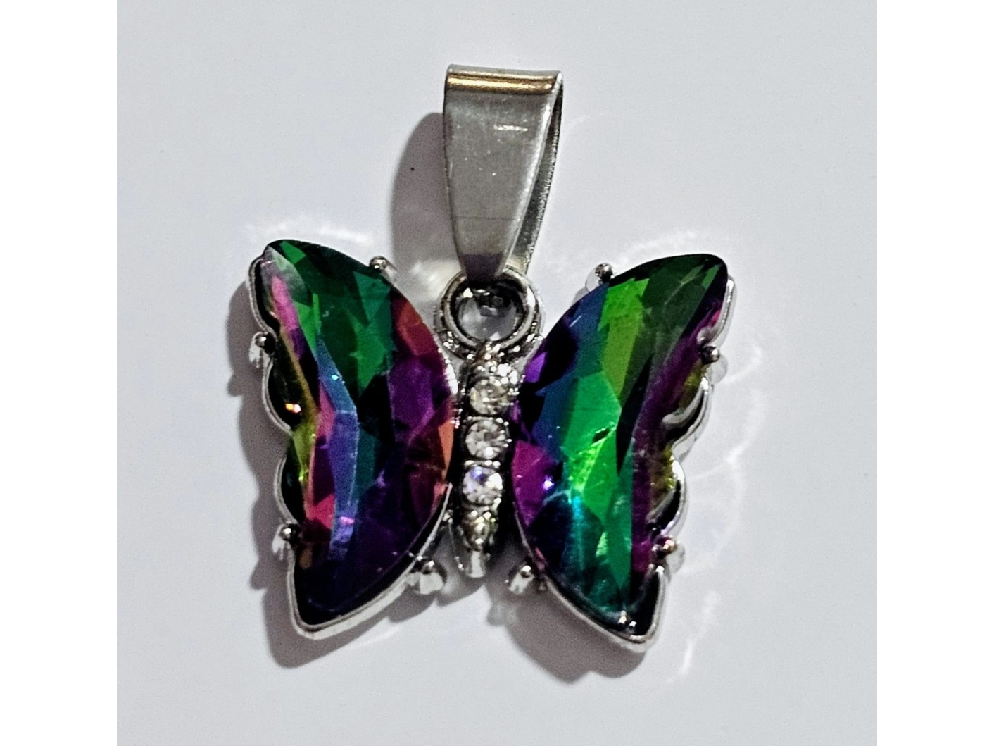 Dije mariposa verde