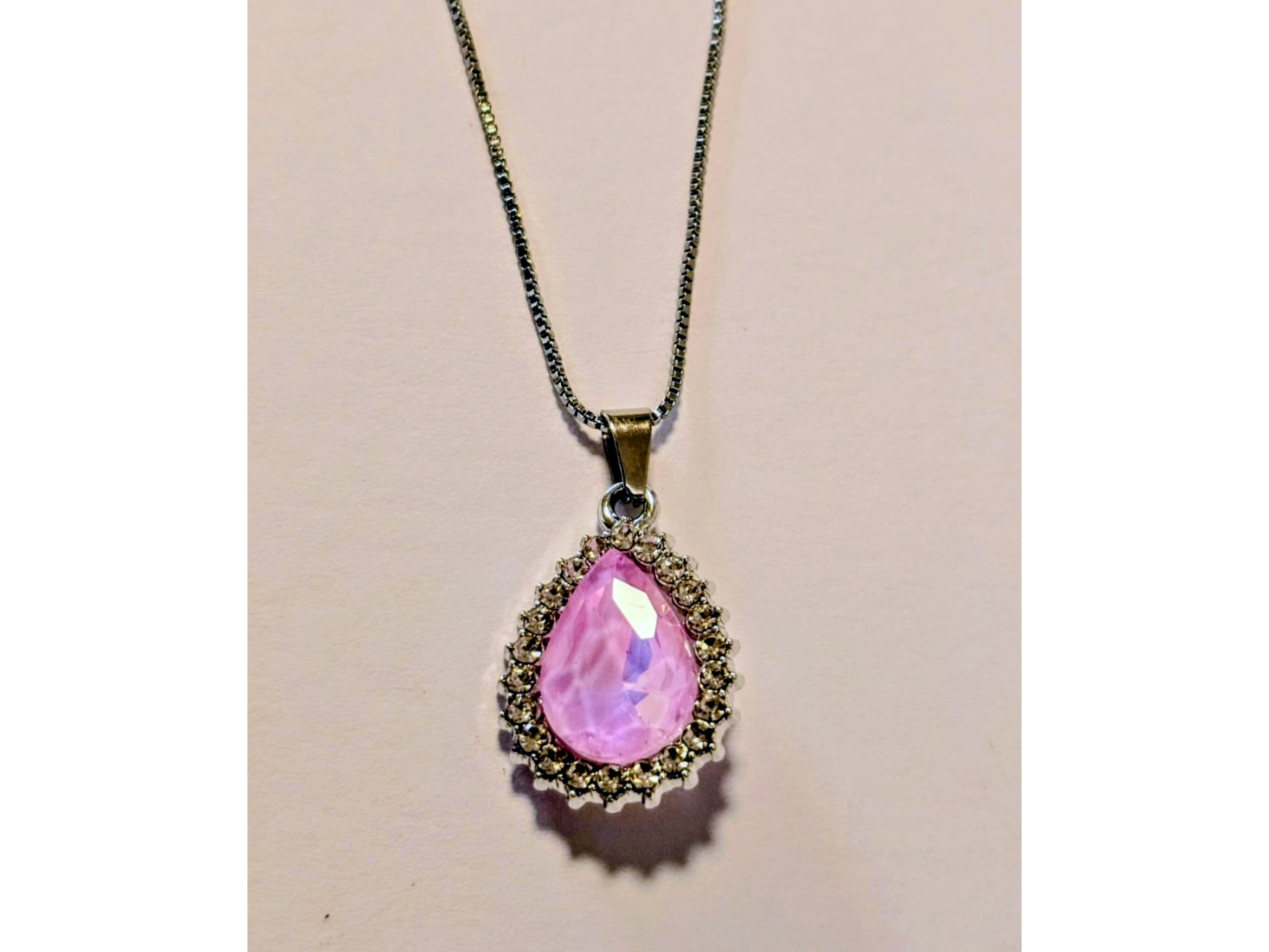 Conjunto gota rosa