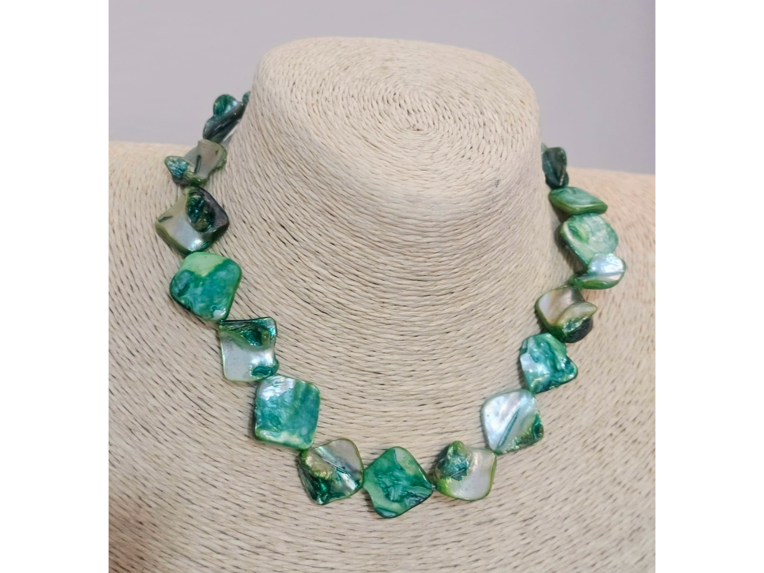 Collar verde