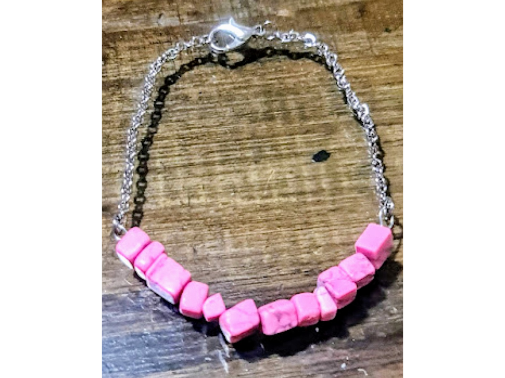 Pulsera con piedras rosa