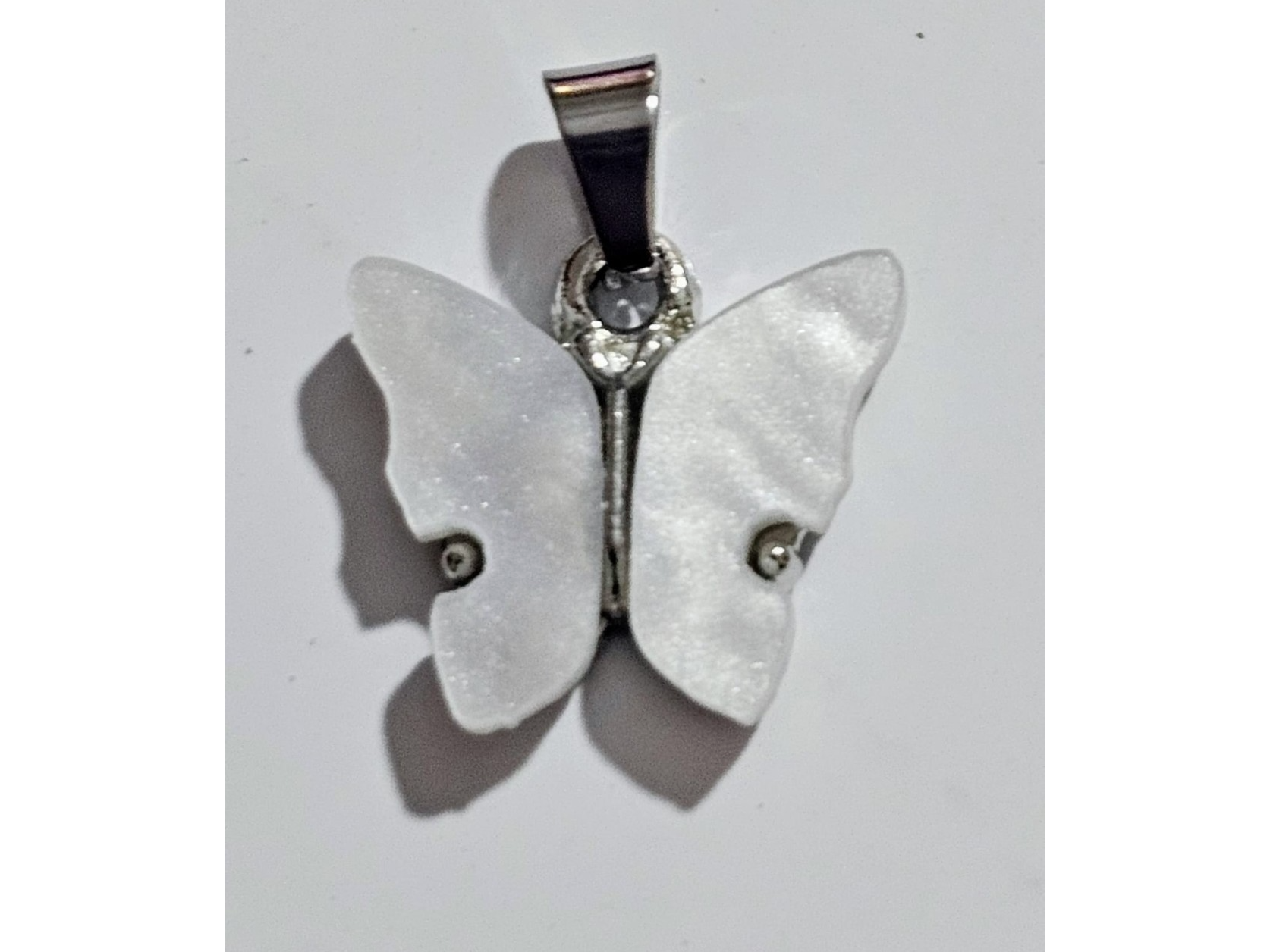 Dije Mariposa blanca