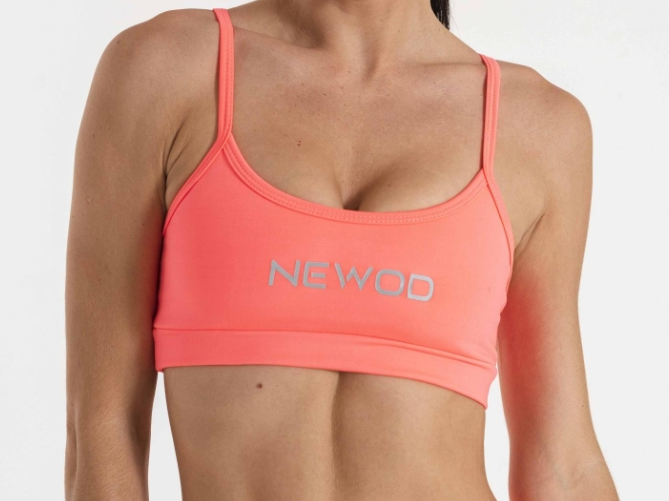 Top tira Newod