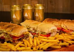 4 lomos completos con fritas + 4 latas linea pepsi o agua saborizada