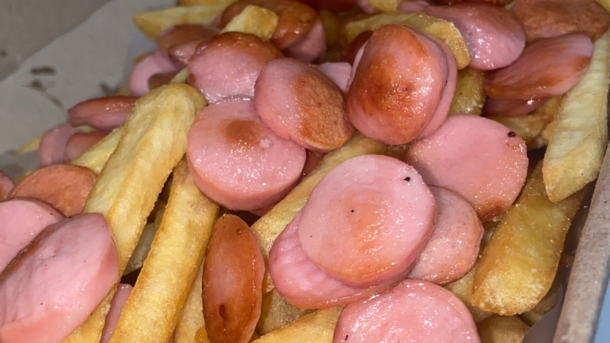 Salchipapa