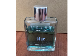 Press Blue For men usado, contenido a la vista (frasco de 100 ml)