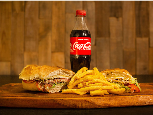 LOMO DE CARNE CON PAPAS + BEBIDA 500CC