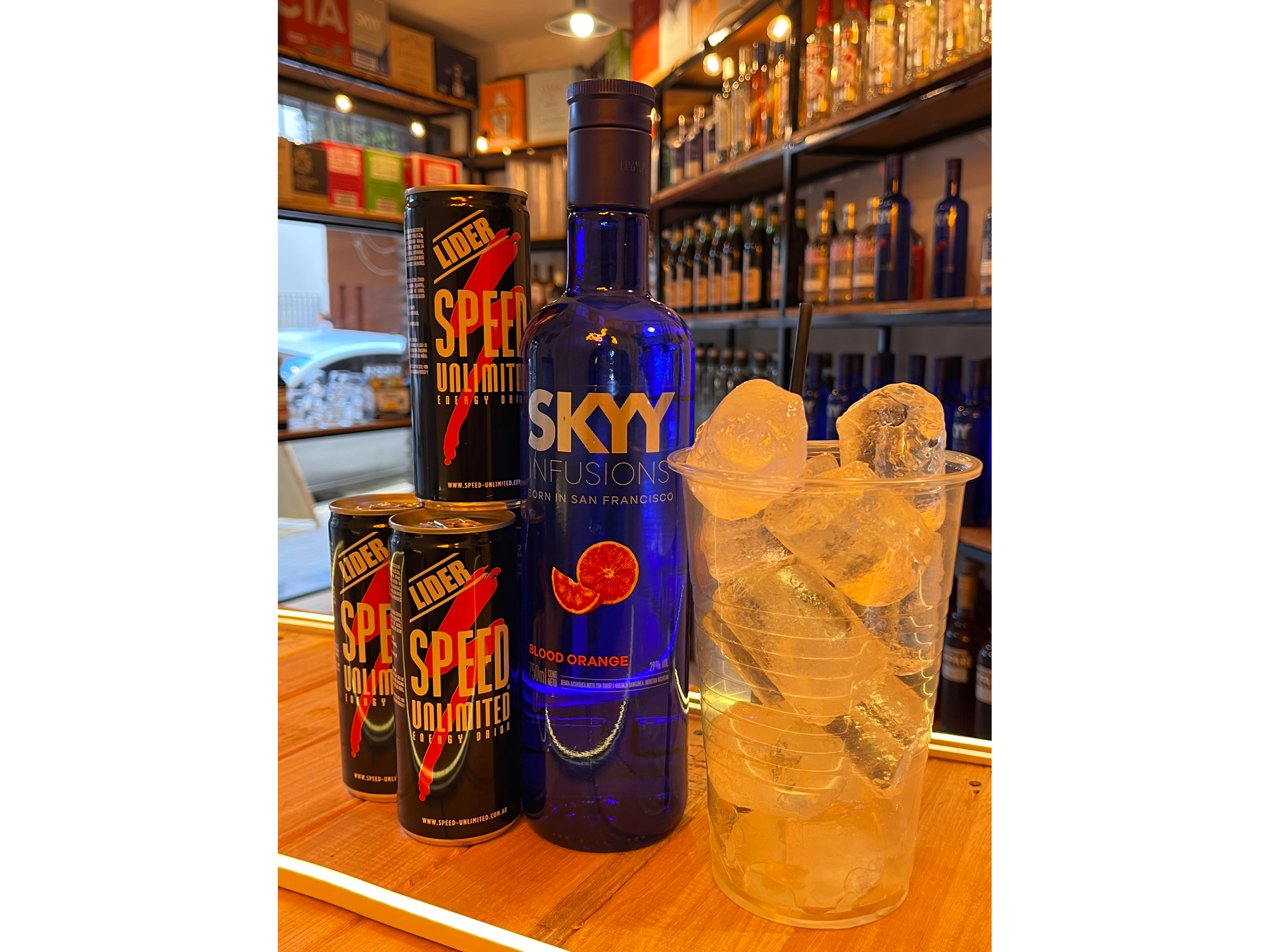 Skyy Sab + 4 Speed 269cc + Hielo + Vaso