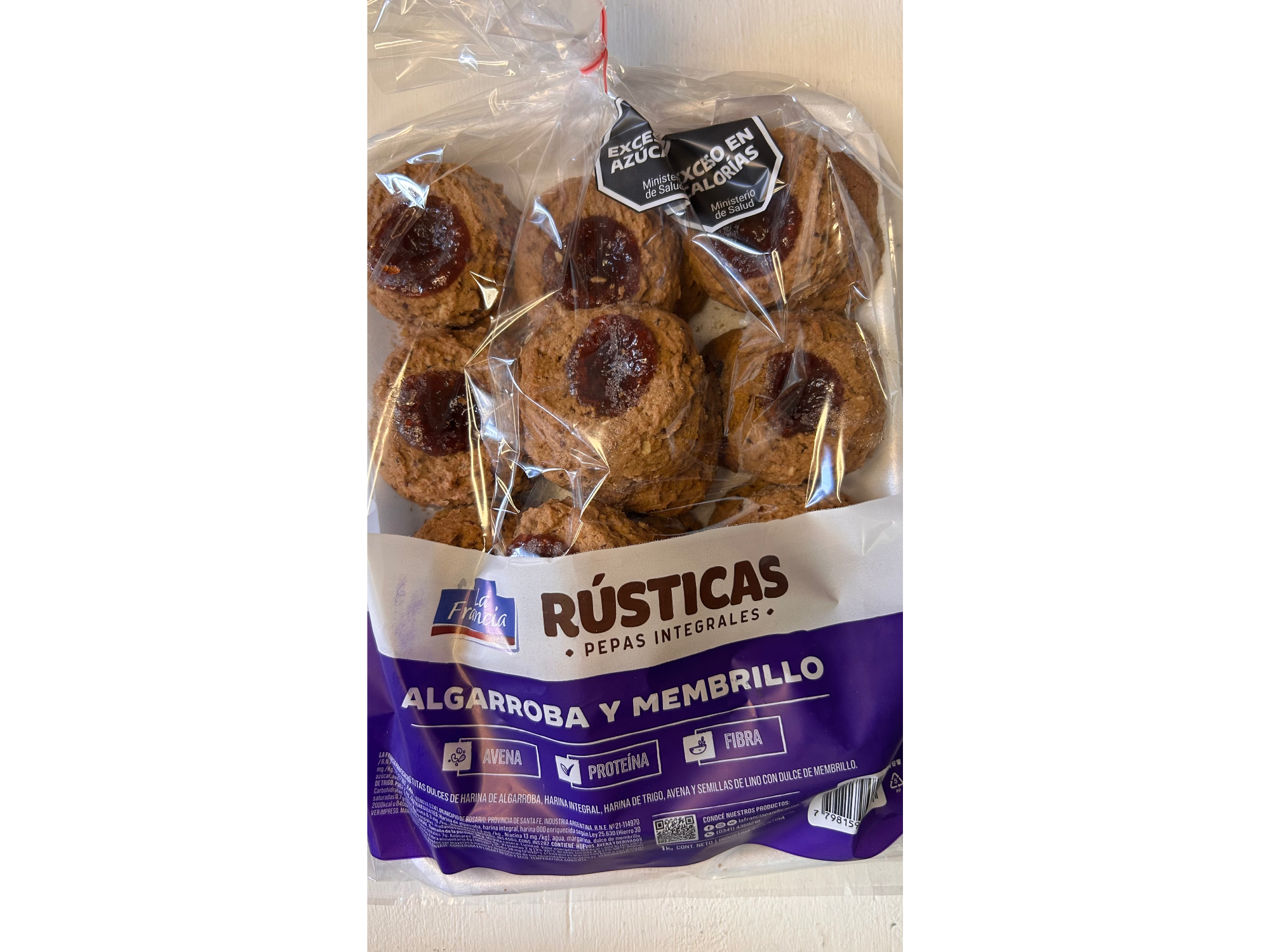 Pepas integrales Algarroba y membrillo