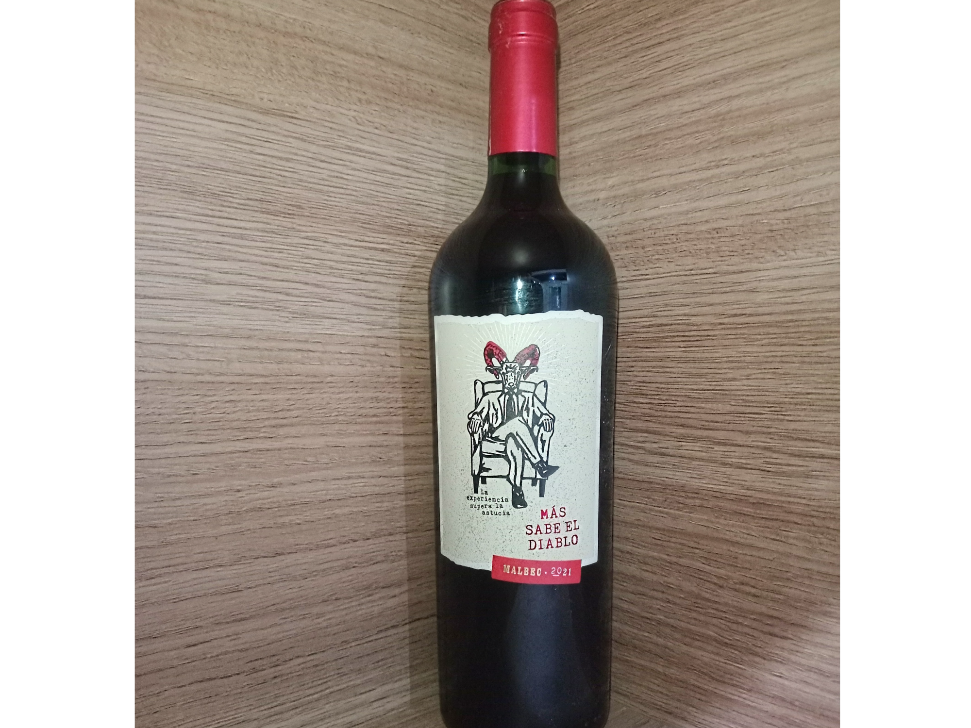 Vino Más sabe el Diablo Malbec