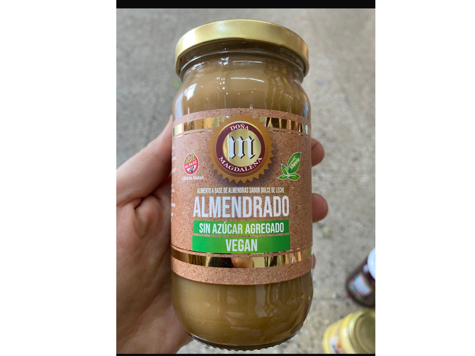 DULCE A BASE DE ALMENDRAS