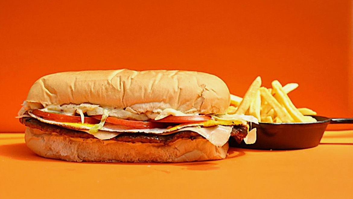 Lomitos Individuales + Papas Fritas