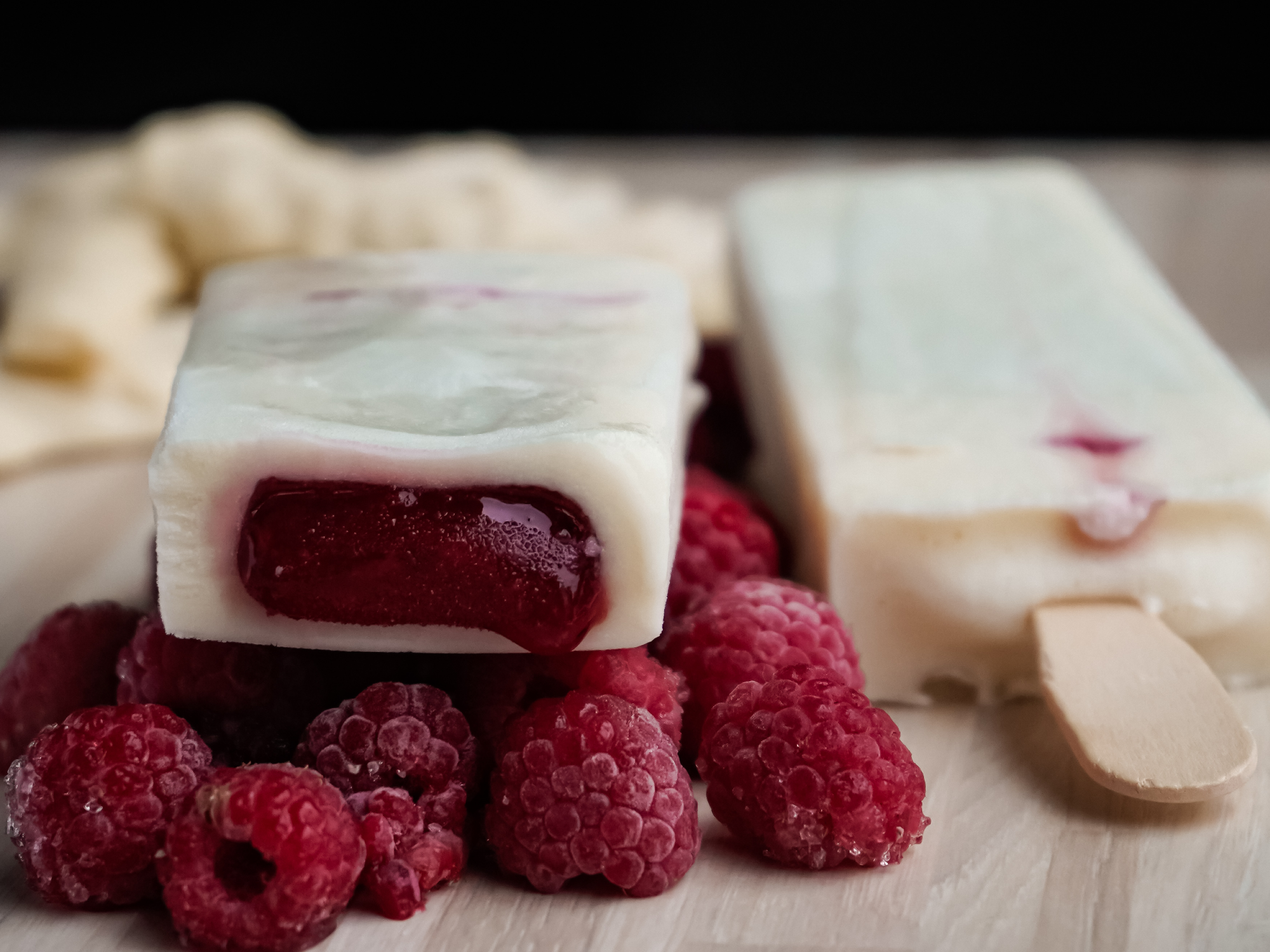 CHOCOLATE BLANCO CON FRAMBUESA