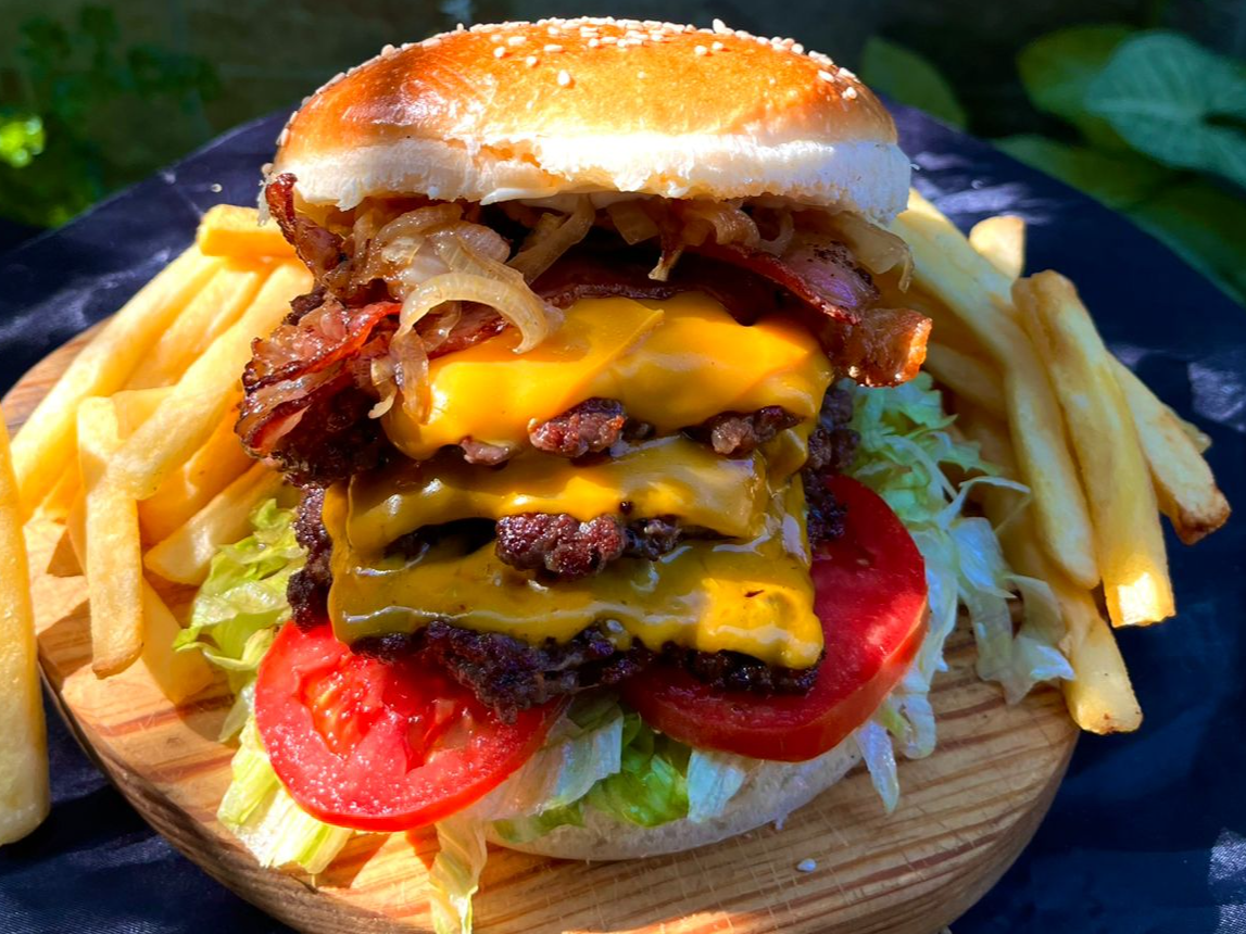 ARMA TU KIBOU TRIPLE 🍔