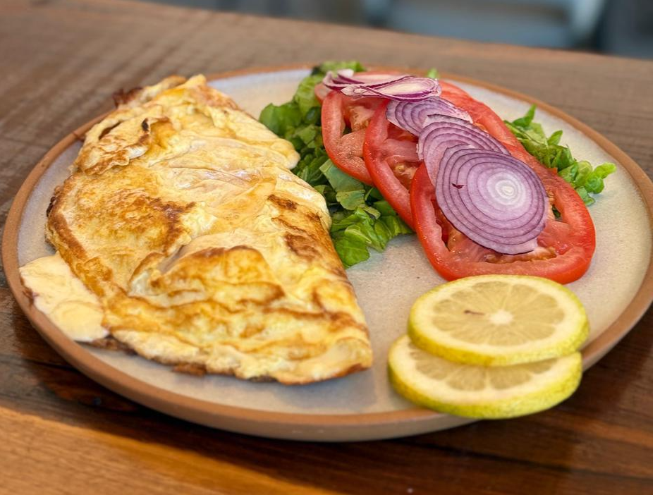 OMELETTE CON ENSALADA