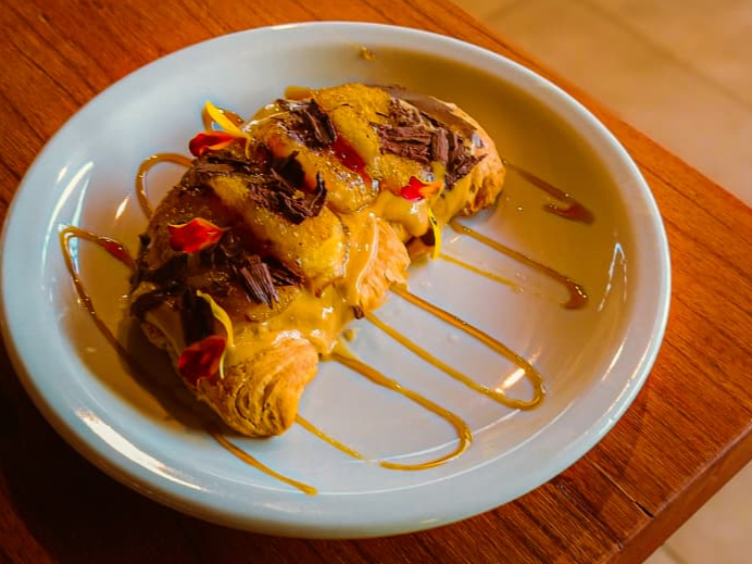 Flat Croissant Dulce