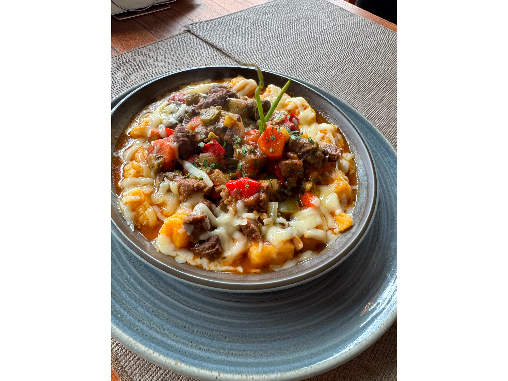 Ragú de lomo y hongos