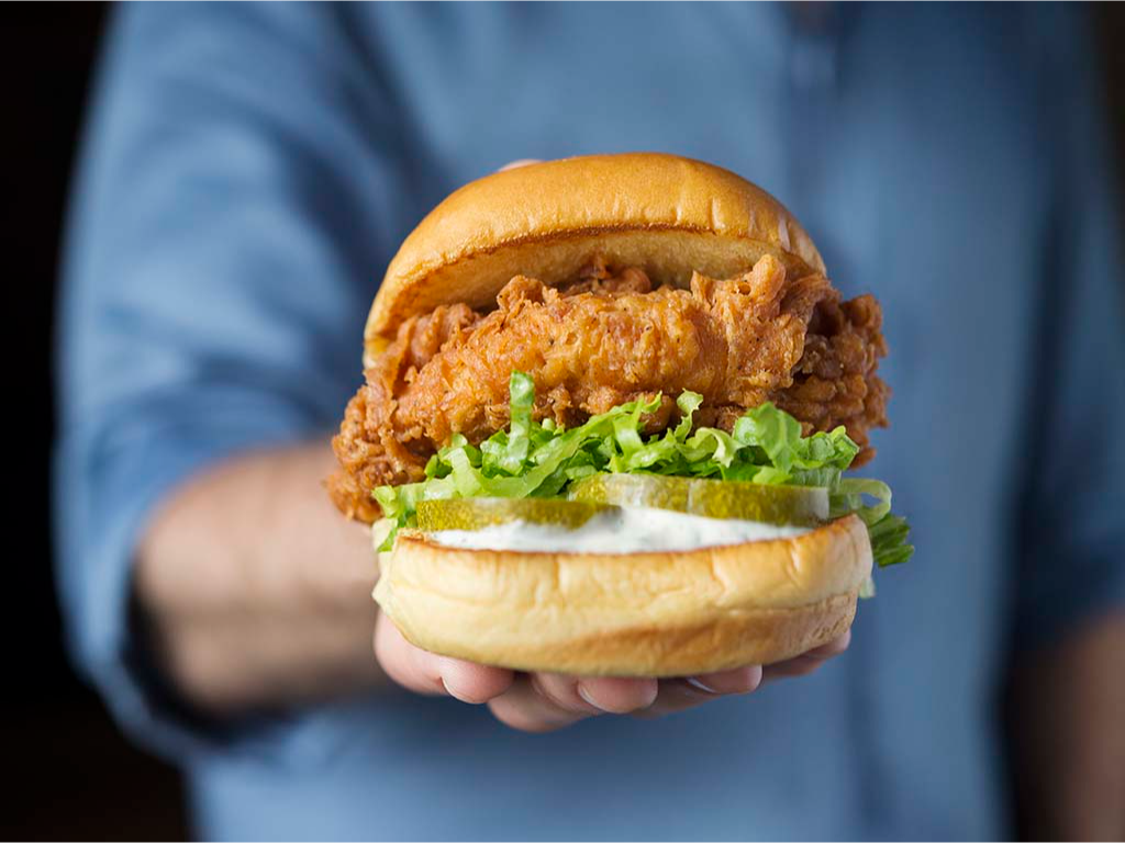 Hamburguesas de pollo frito picante