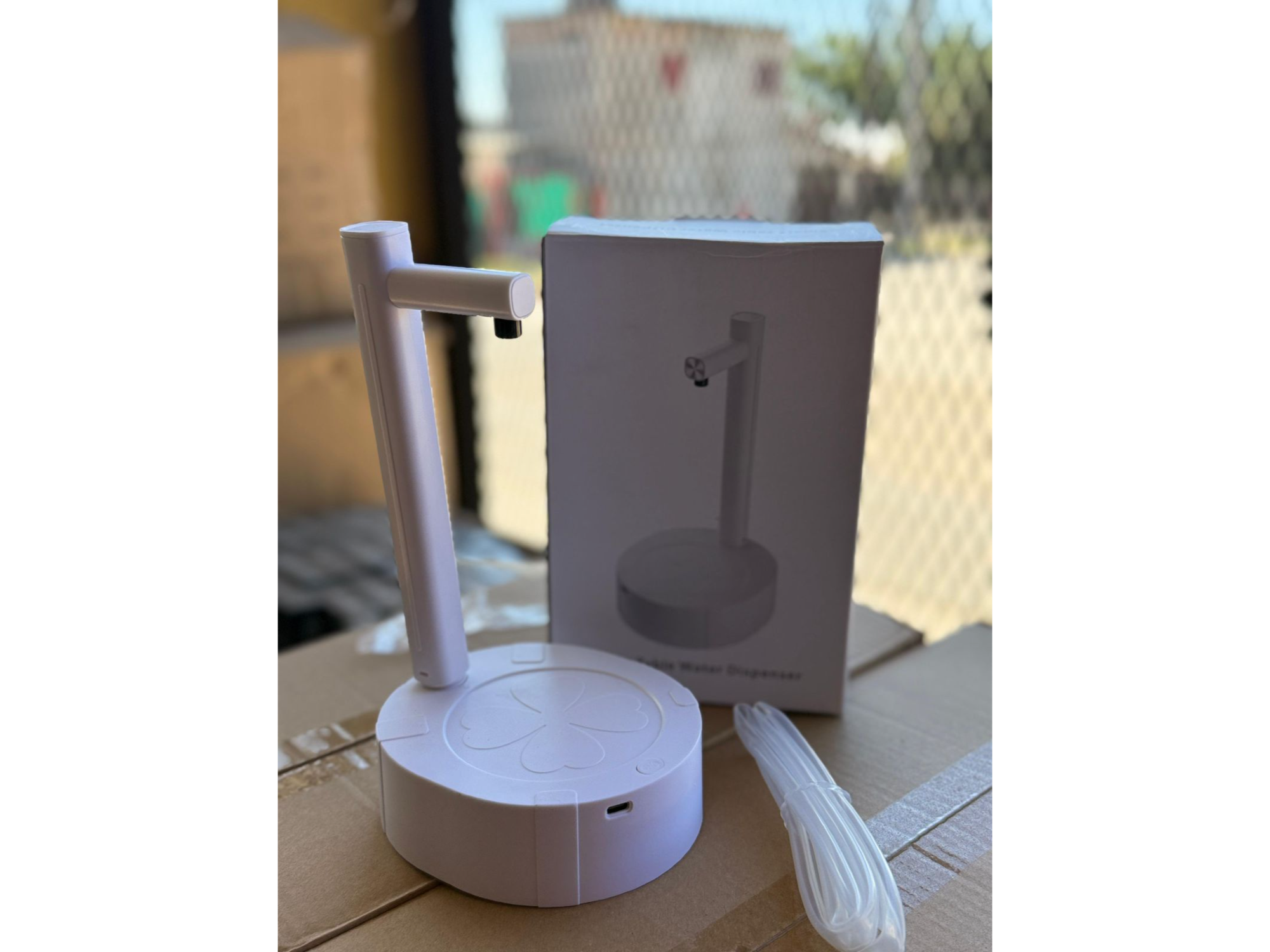 Dispensador de agua eléctrico