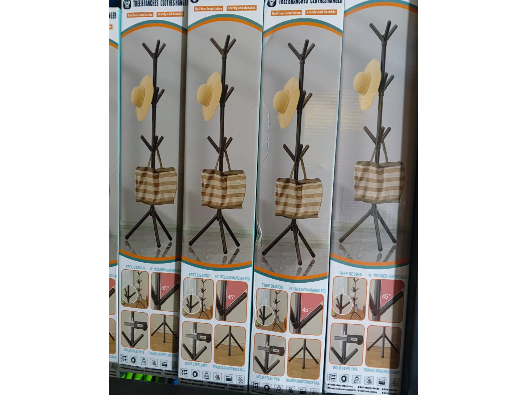 🧥 Perchero de Pie Metálico