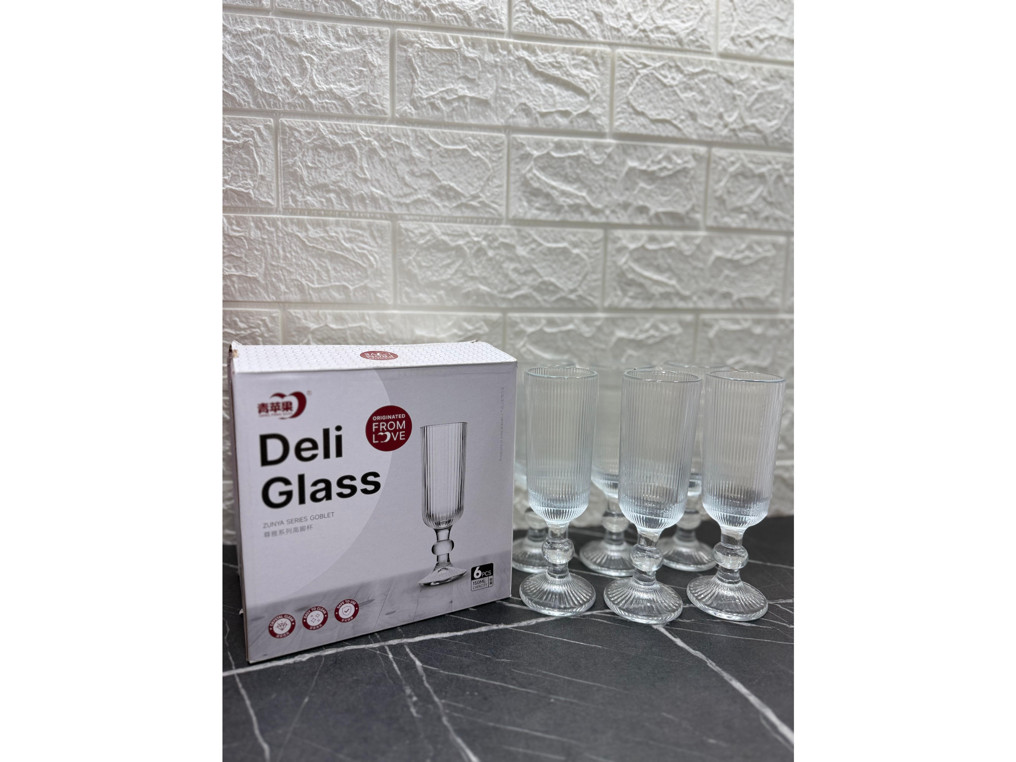 6 copas de vidrio labradas