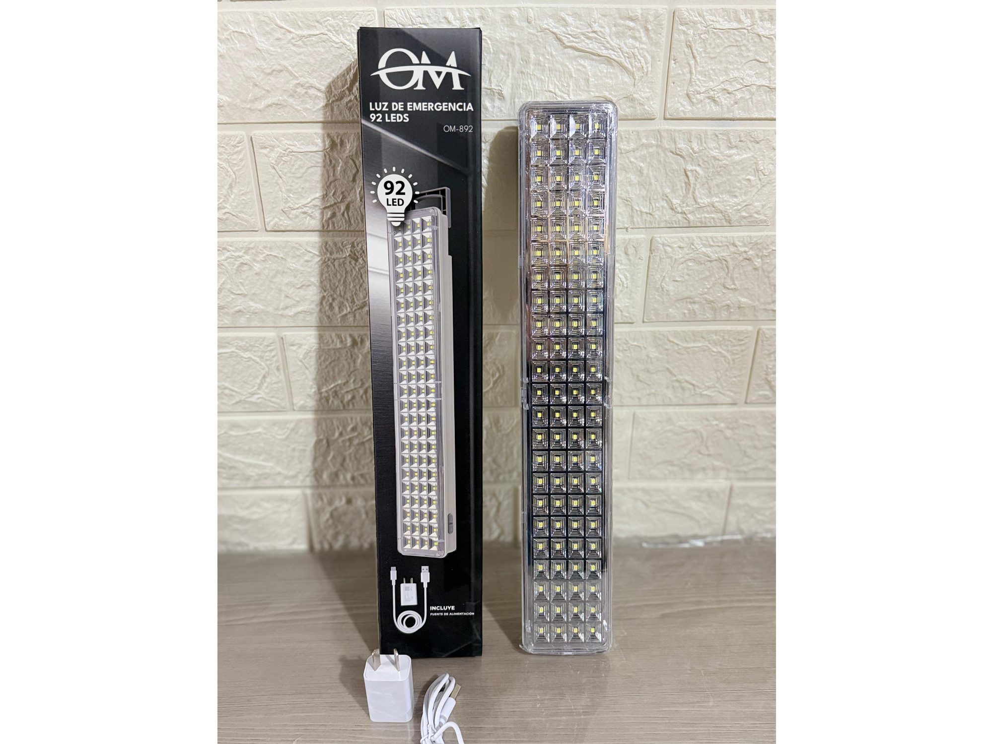 Luz emergencia 92 led