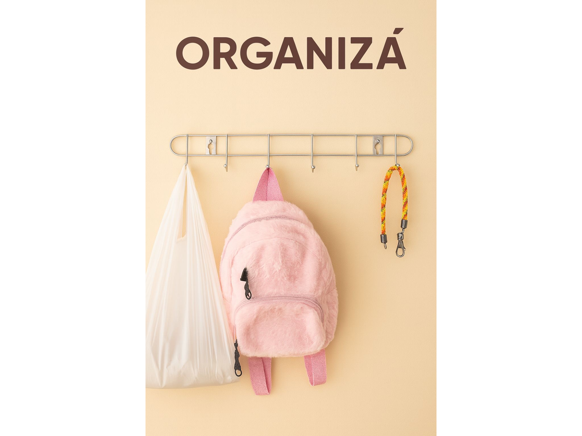 Gancho metálico organizador de pared