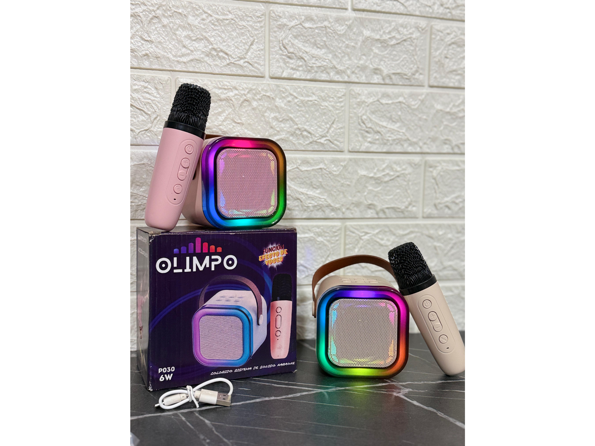 🎤 PARLANTE CUADRADO CON MICRÓFONO Y LUCES