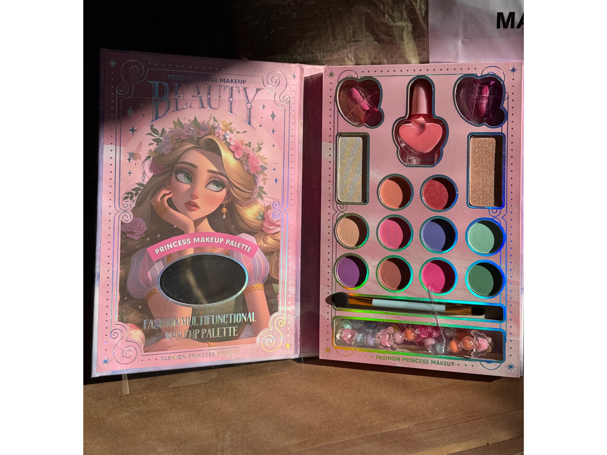 Sombras de maquillaje infantil