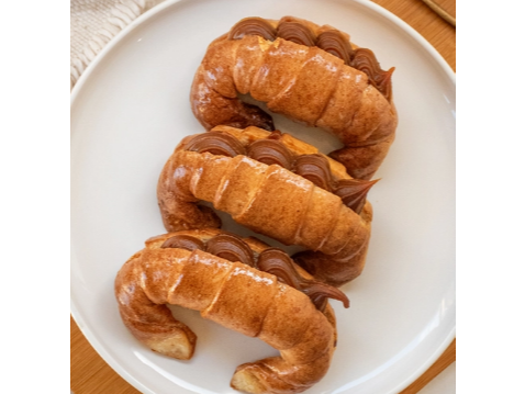 Medialunas de manteca dulce de leche