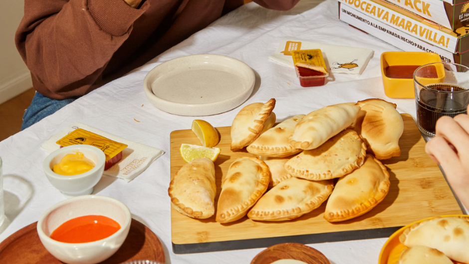 INVITADOS: LAS MEJORES EMPANADAS Y PIZZAS