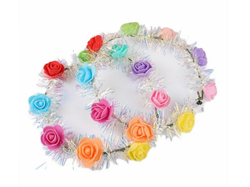 CORONA DE FLORES GOMA EVA LUMINOSA X UN