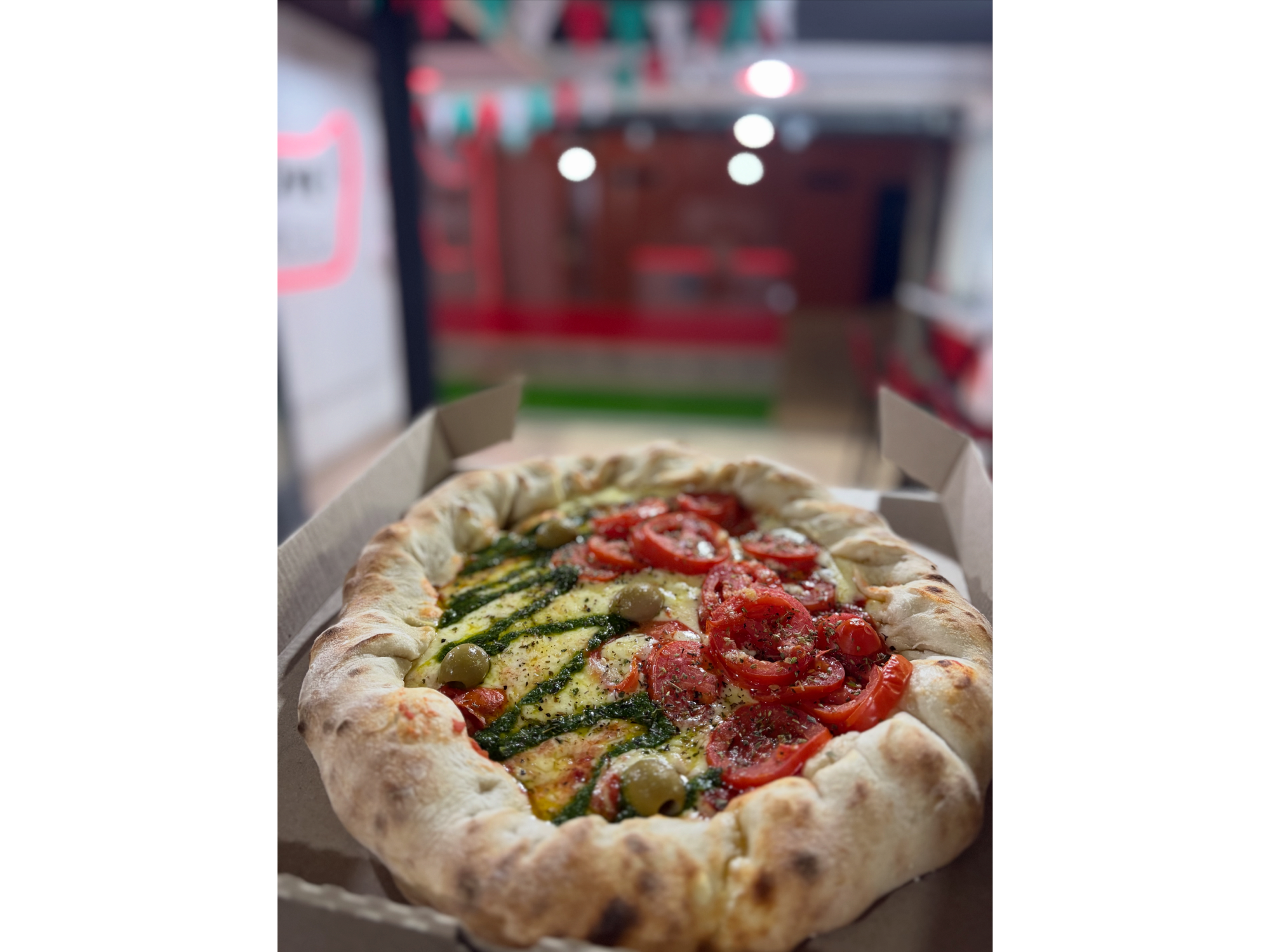 Mitad margarita mitad napo con bordes rellenos