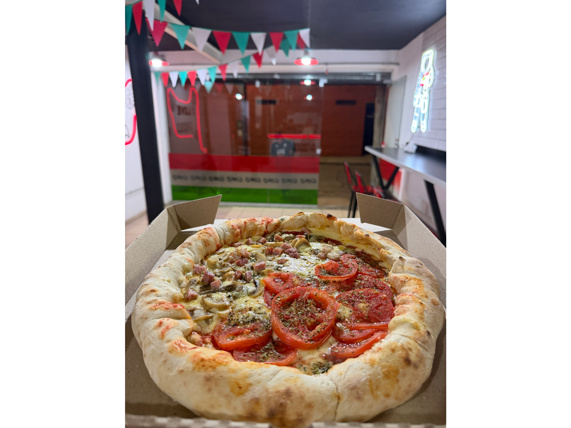 Mitad napo mitad champi con bordes rellenos