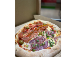 Media especial media fugazzeta