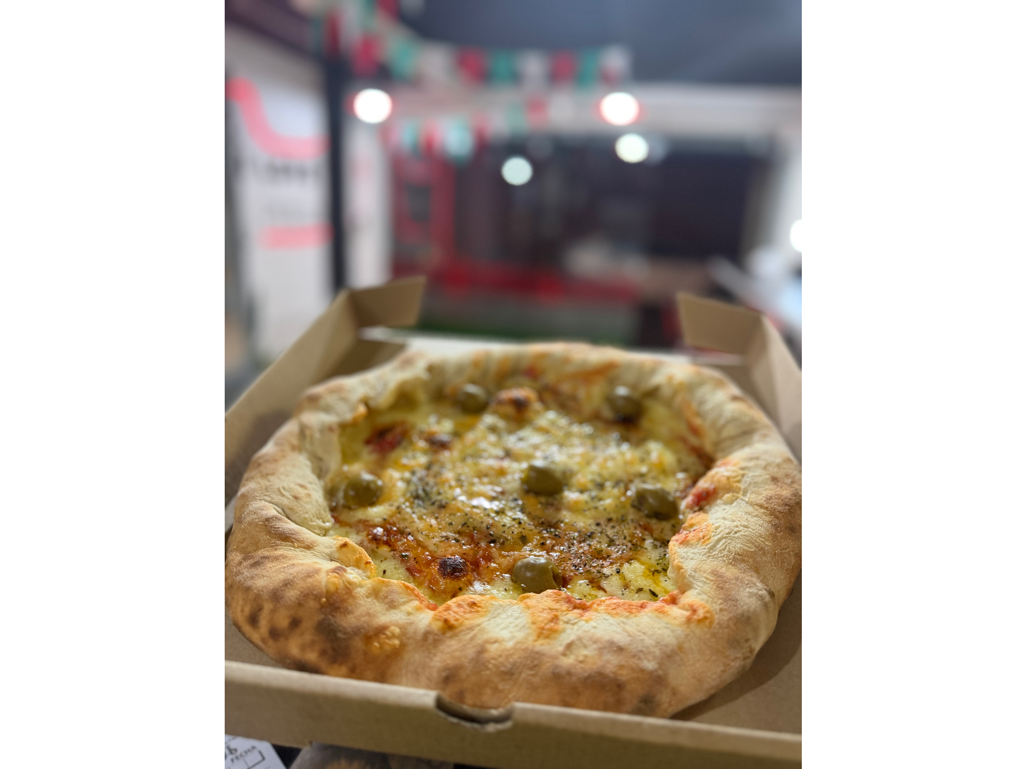 Combo 2 : 1 lomo Xl pan francés, una pizza muzza, un calzoni y una porción de papas mixtas